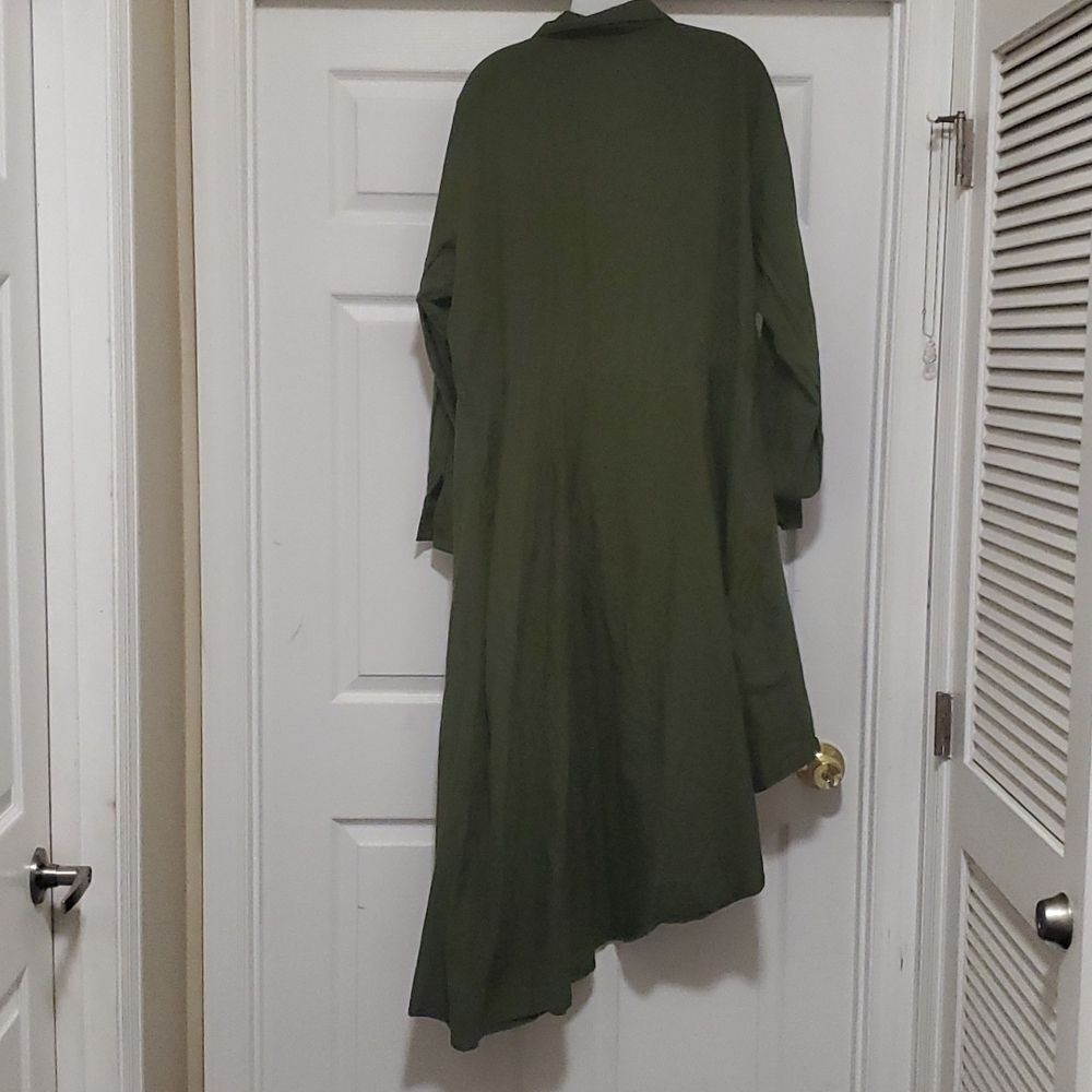 Thread Story Green blouse - Picture 2 of 10
